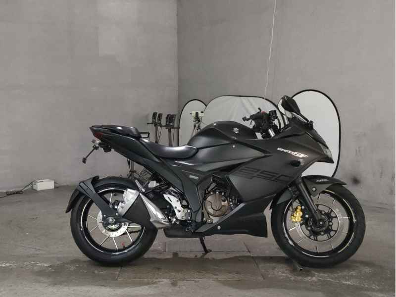 Suzuki Gixxer 250SF