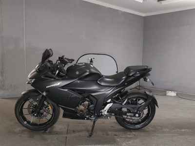 Suzuki Gixxer 250SF