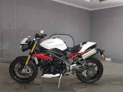 Triumph Speed Triple 1050 R 2016