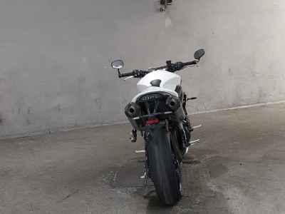 Triumph Speed Triple 1050 R 2016
