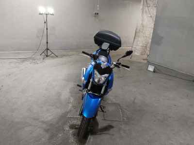 Suzuki GSR250