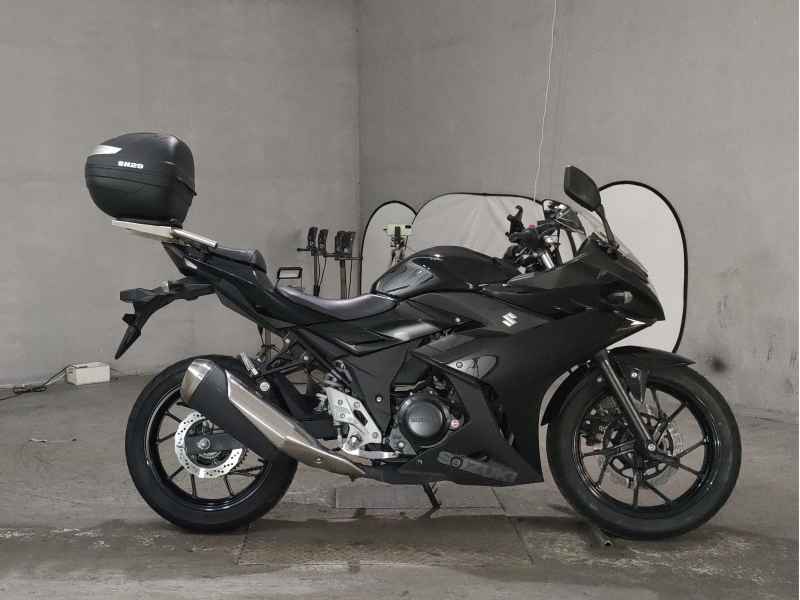 Suzuki GSX250R