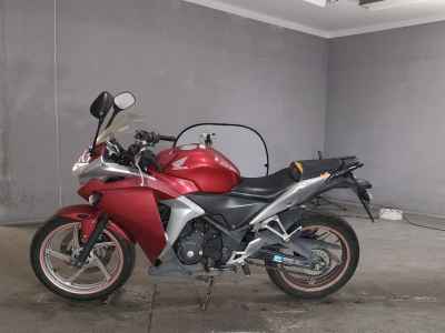 Honda CBR250R 2011