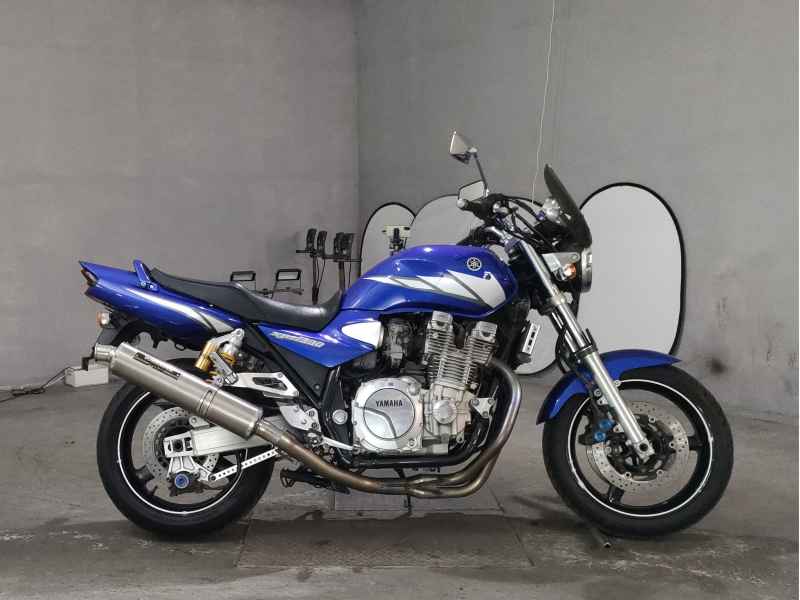 Yamaha XJR1300 2005