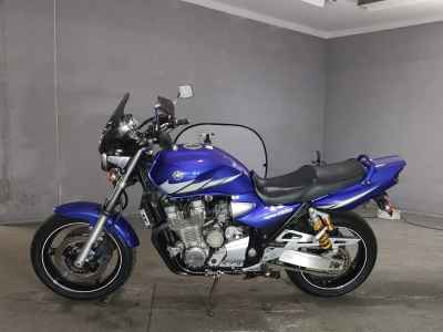 Yamaha XJR1300 2005