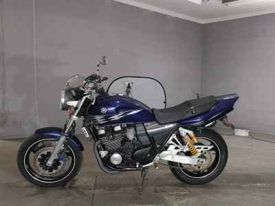 Yamaha XJR400 2009
