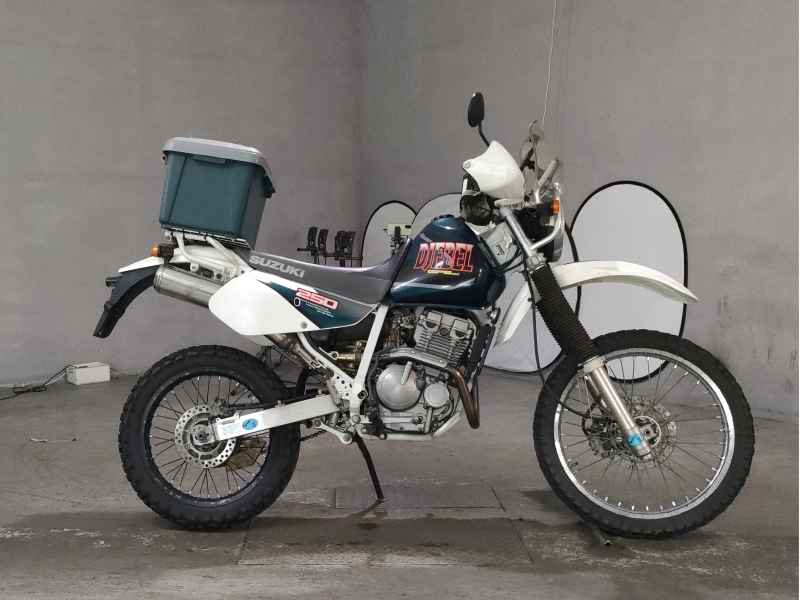 Suzuki Djebel 250GPS