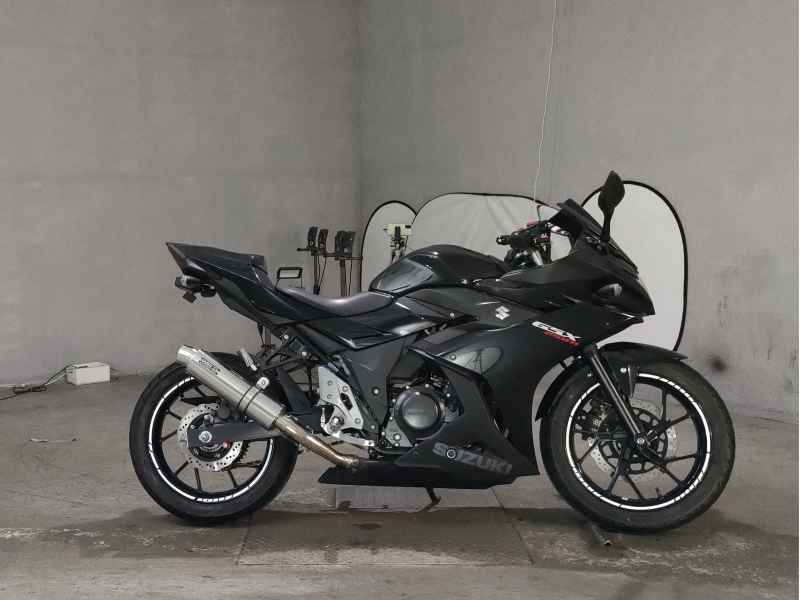 Suzuki GSX250R