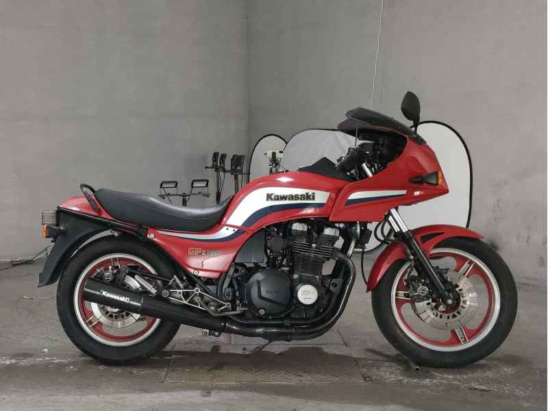 Kawasaki GPZ1100 2025