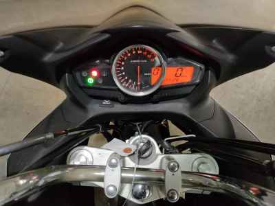 Suzuki GSR250S