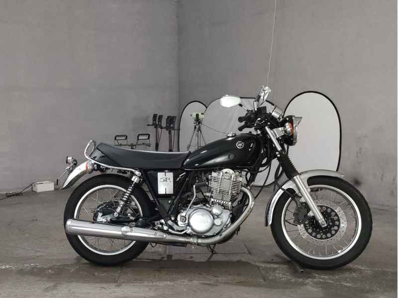 Yamaha SR400 2020