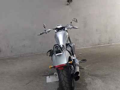 Honda VT1300CX Fury 2011