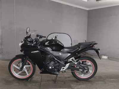 Honda CBR250R 2011