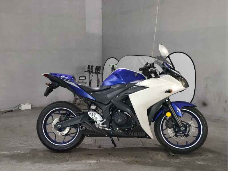 Yamaha YZF-R25 2016