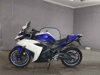 Yamaha YZF-R25 2016