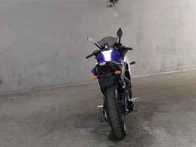 Yamaha YZF-R25 2016