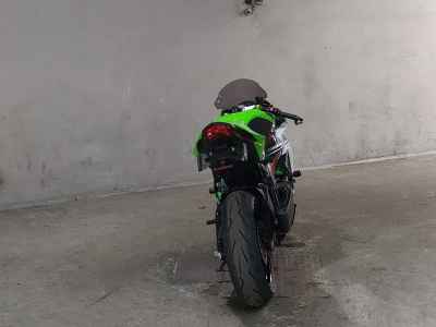 Kawasaki Ninja ZX-6R 2015