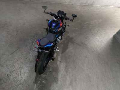 BMW M1000R 2023