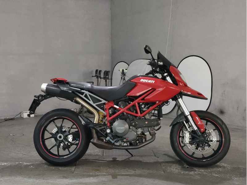 Ducati Hypermotard 796 2010