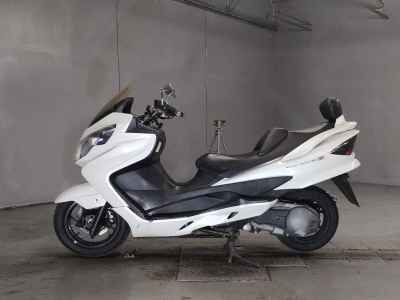 Suzuki Skywave 250S