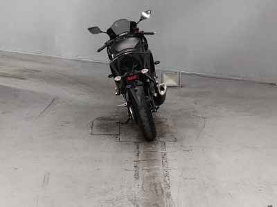 Yamaha YZF-R25