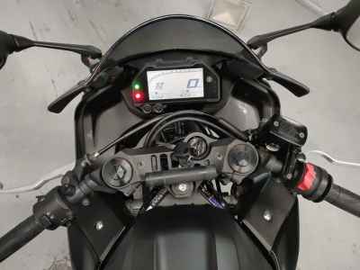 Yamaha YZF-R25