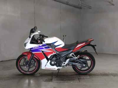 Honda CBR250R 2015