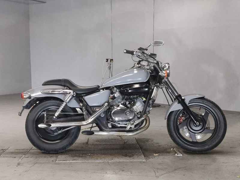 Honda Magna 250