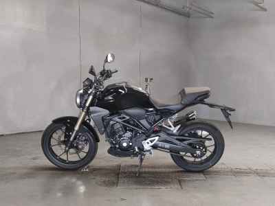Honda CB250R 2019