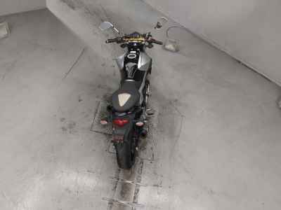 Suzuki Gladius SFV400 2011