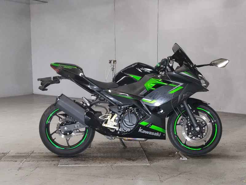 Kawasaki Ninja 400 2023