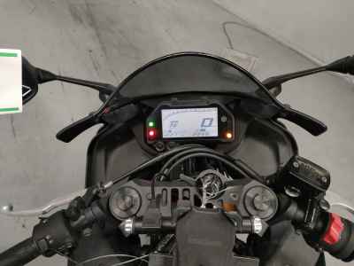 Yamaha YZF-R25