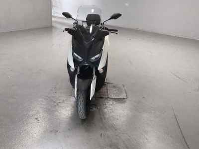 Yamaha XMAX 250