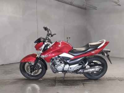 Suzuki GSR250