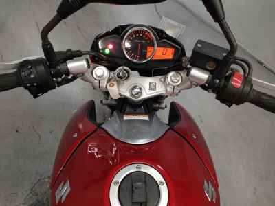 Suzuki GSR250