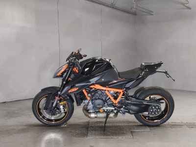 KTM 1290 Super Duke R 2020