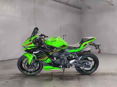 Kawasaki Ninja ZX-4RR 2024