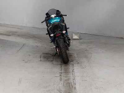Yamaha YZF-R25