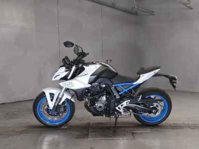 Suzuki GSX-8S 2024