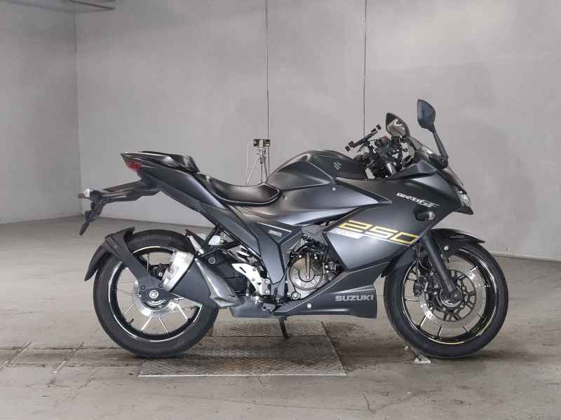 Suzuki Gixxer 250SF