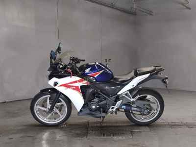Honda CBR250R 2011