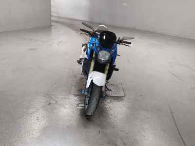 Suzuki GSR750