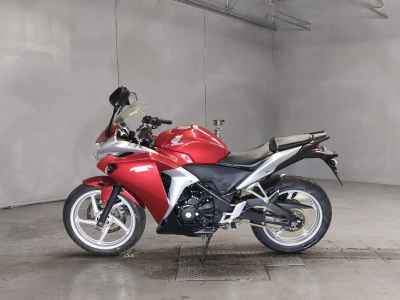 Honda CBR250R 2011