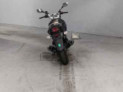 Suzuki GSR250