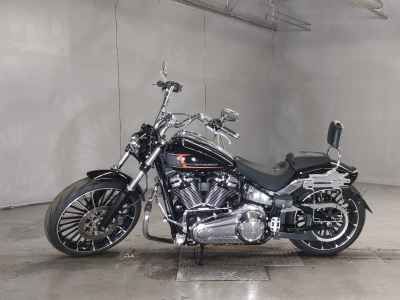Harley-Davidson Breakout FXBR1920 2023