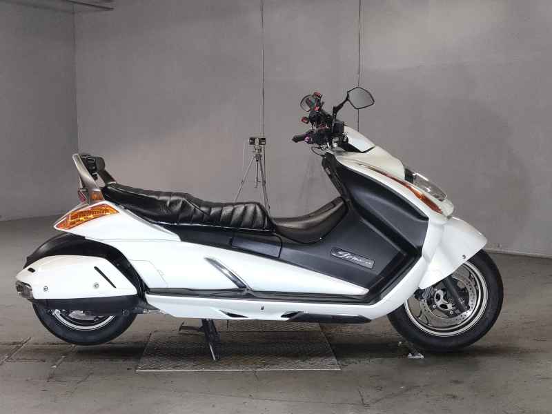 Suzuki Gemma 250