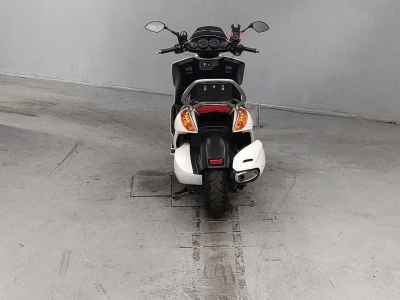Suzuki Gemma 250