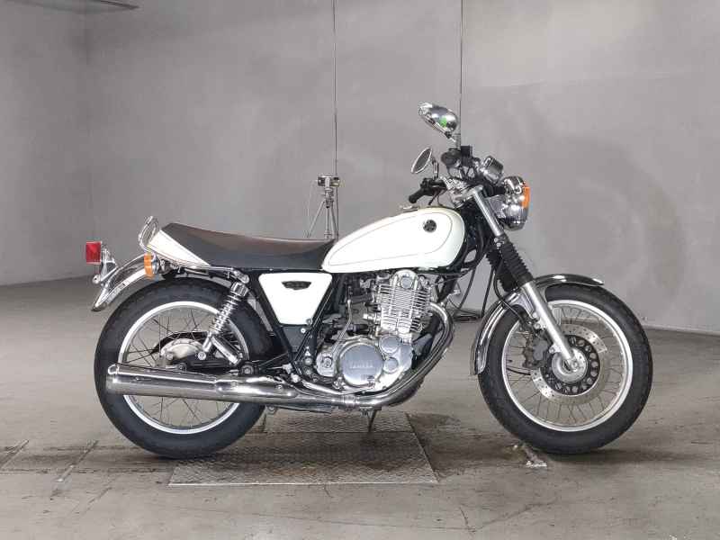 Yamaha SR400 2015