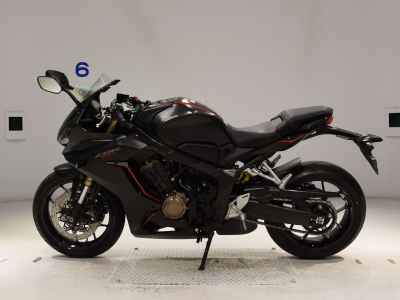 Honda CB650R 2019