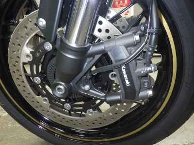 Kawasaki Z900RS Cafe 2024
